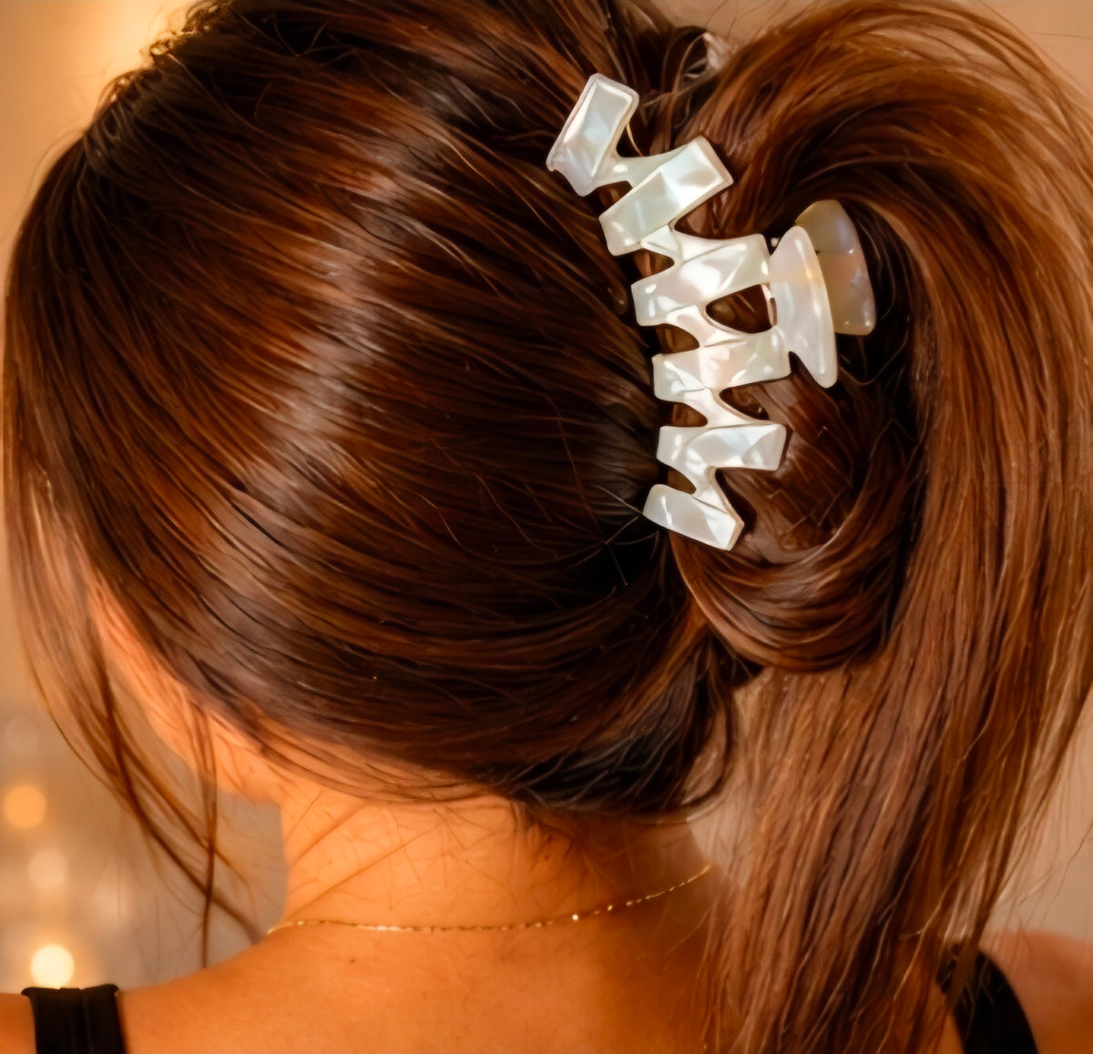 Lux Claw Clip- Pearl